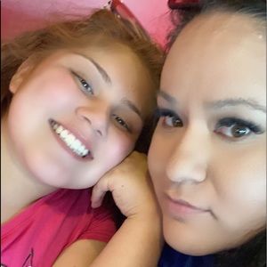 Meet your Posher, Yvette